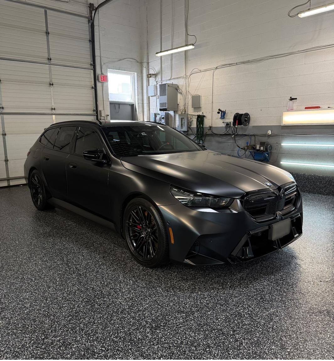 BMW M5 Touring — matte finish
